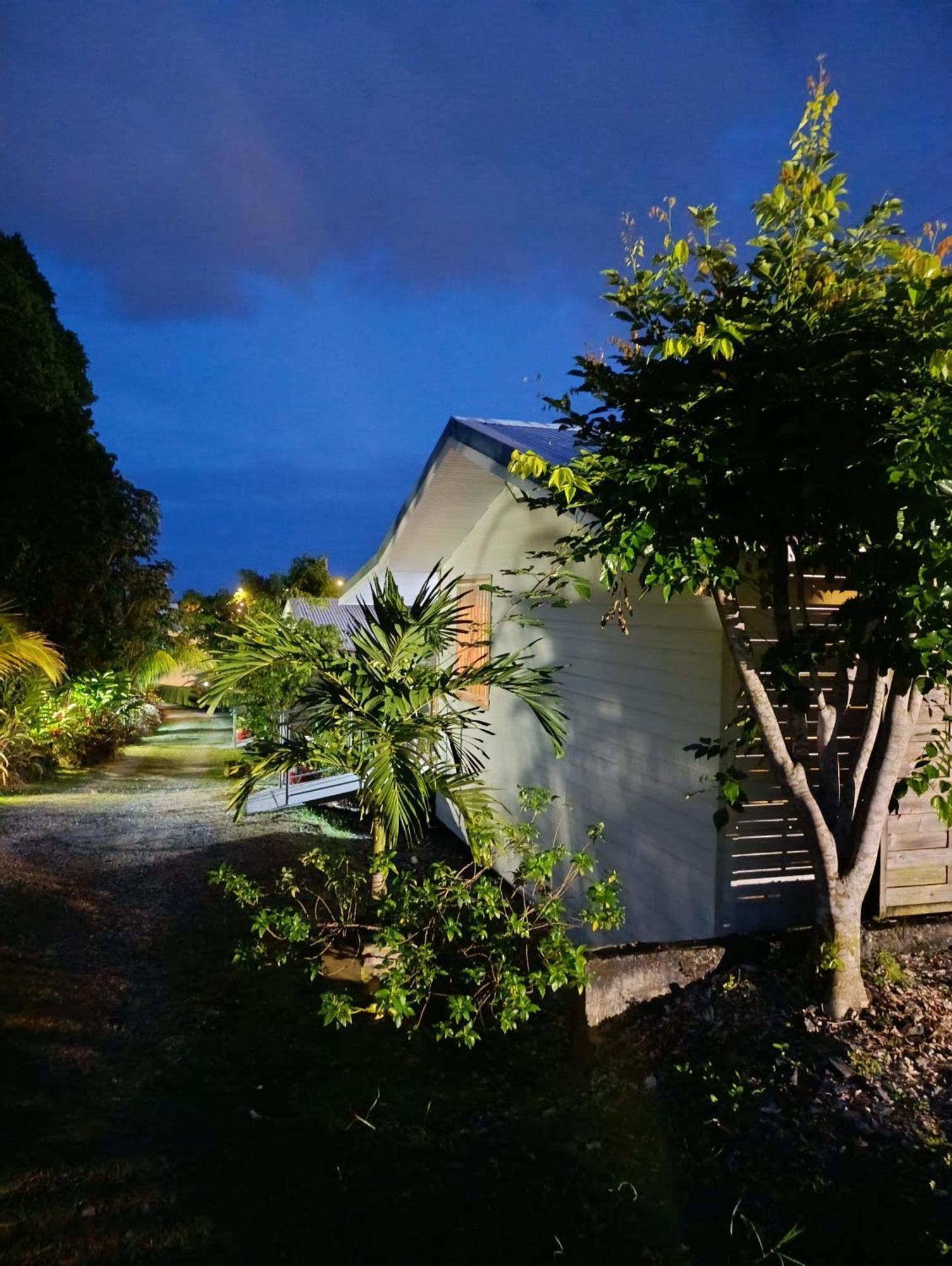 Dadi'S Little Paradis Sainte-Rose Bagian luar foto